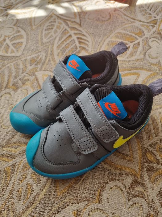 Страхотни детски маратонки Nike