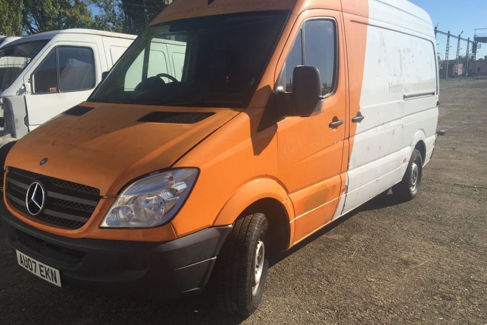 Dezmembrez Mercedes Sprinter 213 2.2CDI 2006 - 2009