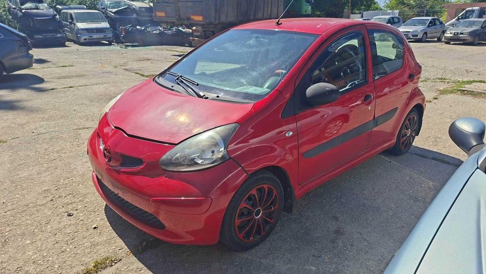 Dezmembrez Toyota Aygo 1.0 Benzina DIN 2008 - 1KR-FE
