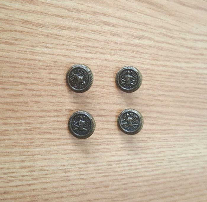 Set 4 nasturi mici armată