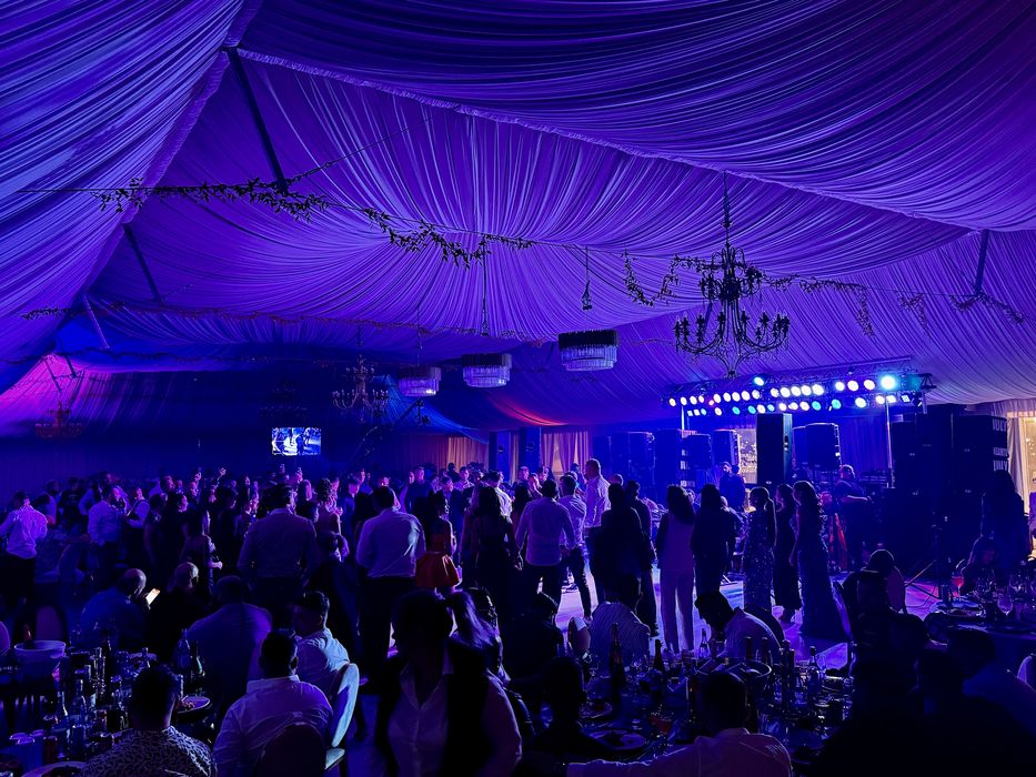 FUM GREU By SEZ CRAIOVA Cabine Foto Artificii Schela Lumini Litere