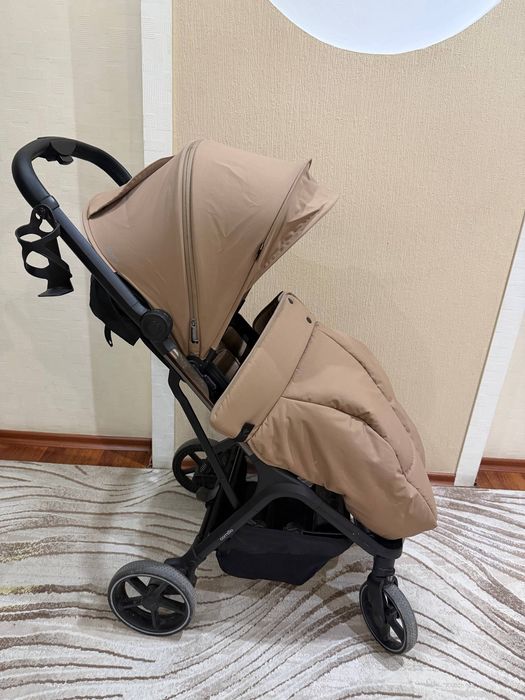 Детская прогулочная коляска CARRELLO NOVA польская