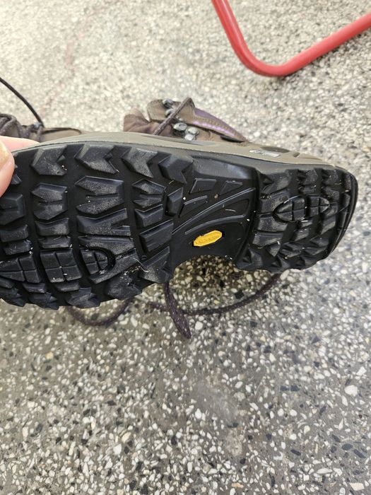 Туристически обувки Lowa Renegade