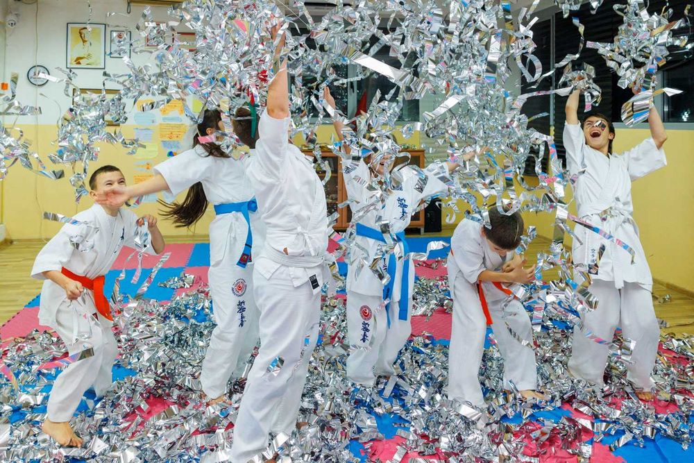 Фолиева дискотека под - продажба, наем, парти с аниматор