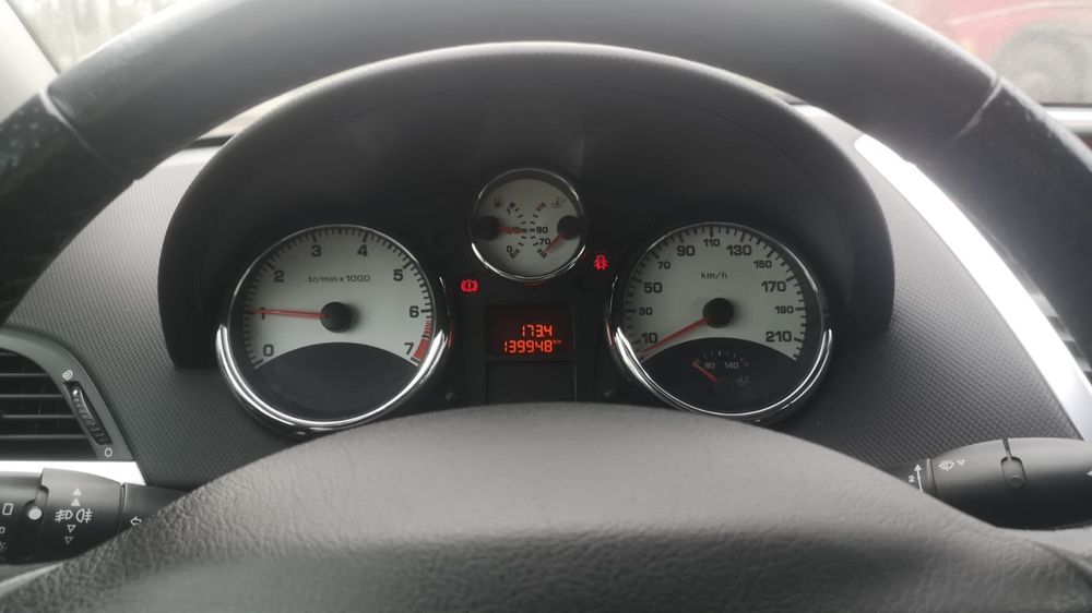 Peugeot 207 CC Cabrio 1.6i