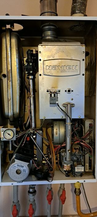 Продам котёл navien на запчасти