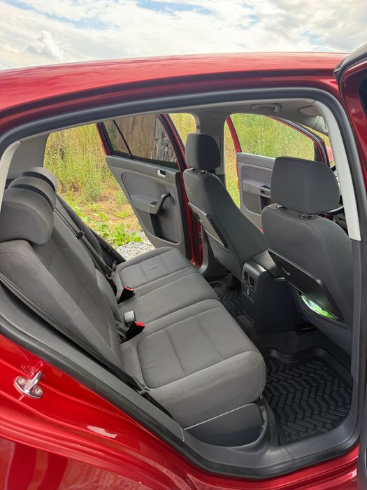 Volkswagen Golf 5 Plus 2.0 TDI 140 CP • 2006 • 3.500 € Negociabil