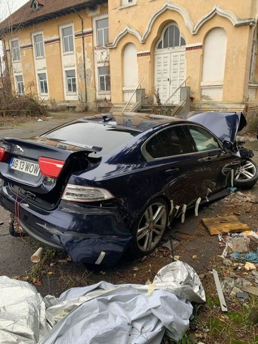 piese jaguar xe 20d cutie automata 8 trepte motor euro6 interior sistem audio uși oglinda stânga navigație GPS dezmembrez Plansa bord cu airbaguril
