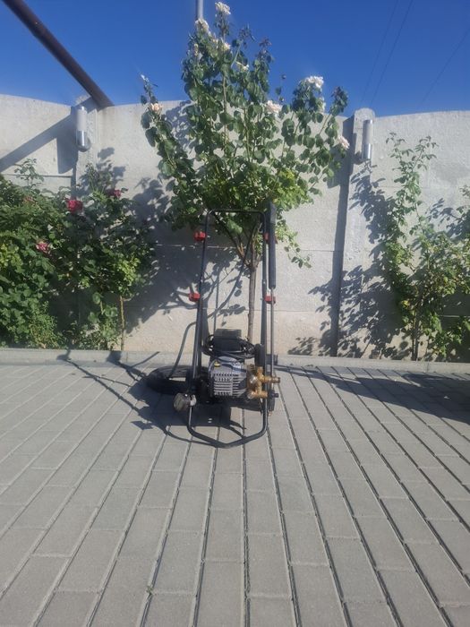 Grup pompant la 220V