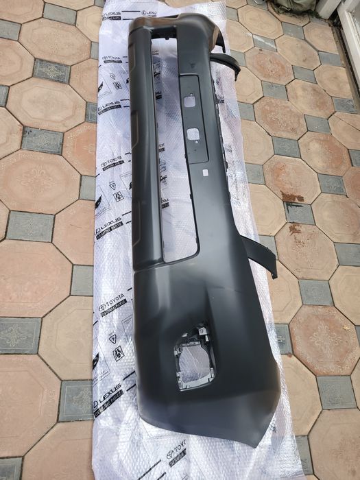 бампер  Toyota Land Cruiser Prado 150