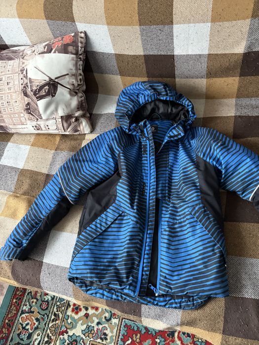 Продам детский зимний костюм