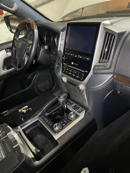 Проффесиональная химчистка авто