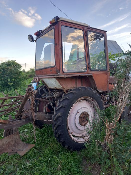Продам трактор т25