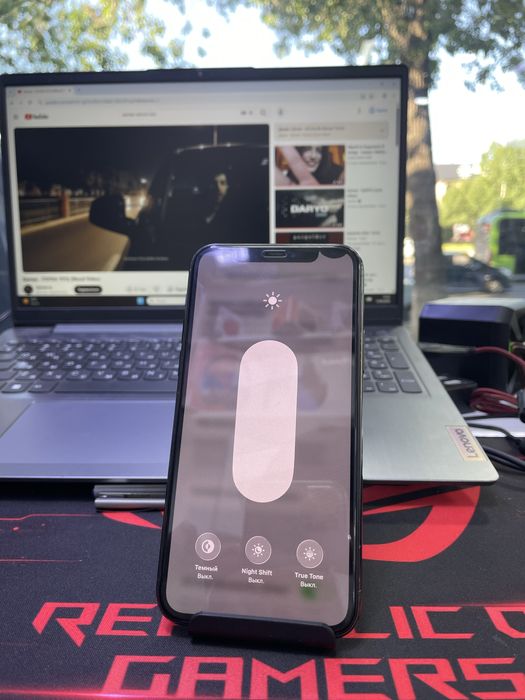 Iphone 11 pro.