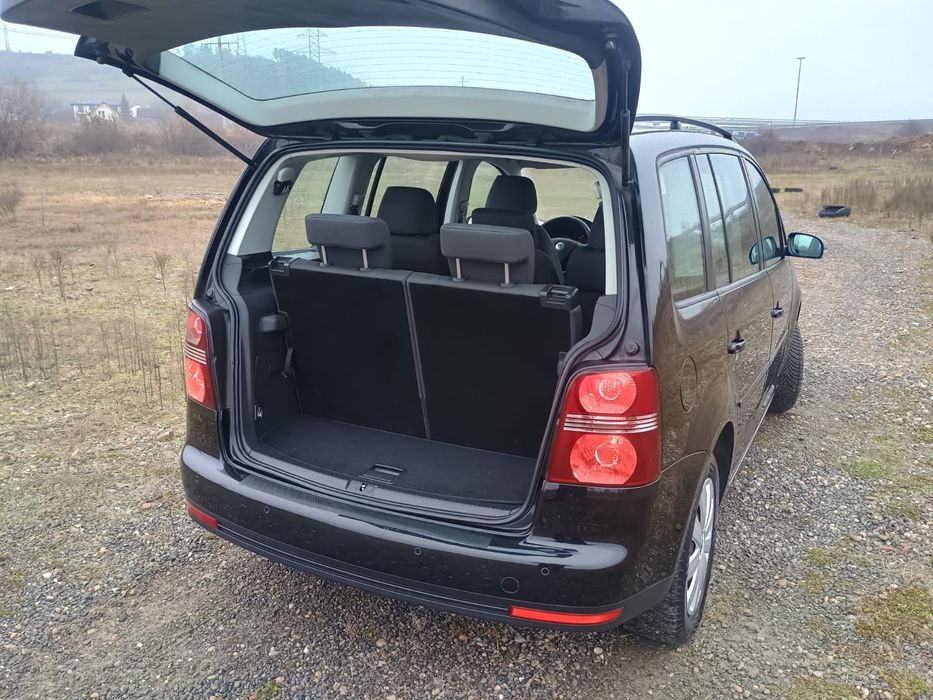 Touran 1.9. 7 locuri An 2009