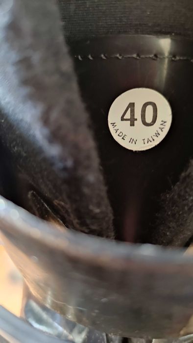 Ролери номер 40 тайвански