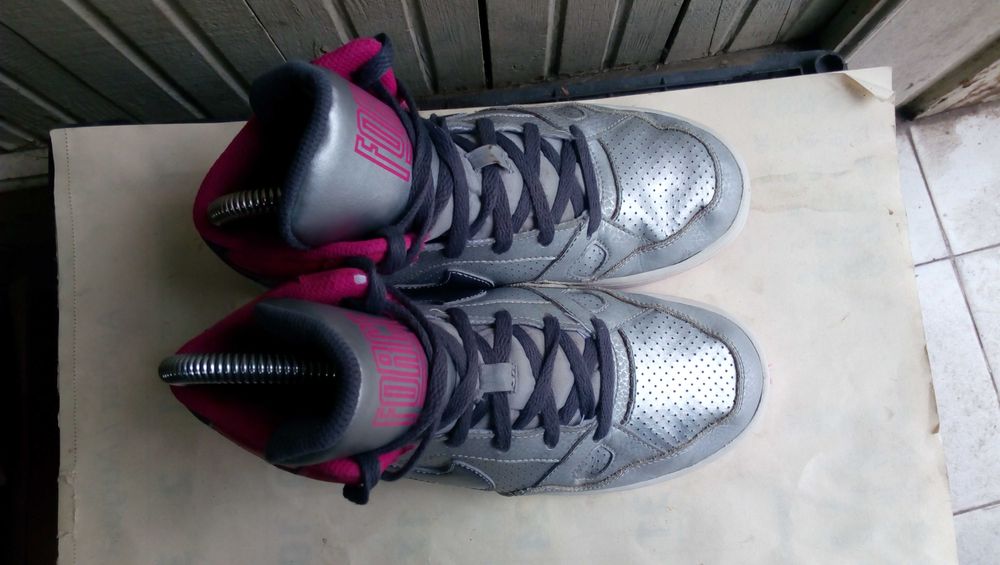 ''Nike Son Of Force Mid''оригинални маратонки 35 номер