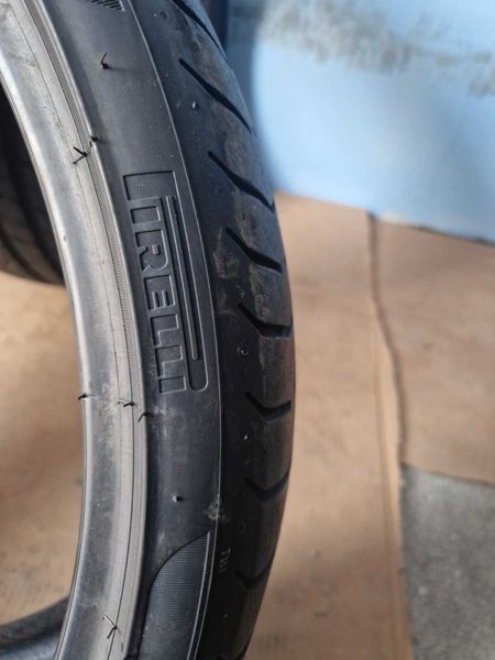 2 Pirelli R20 245/30/ 
летни гуми  DOT0419