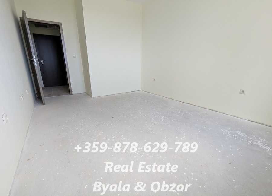 Нов двустаен апартамент с морска гледка в гр.Бяла