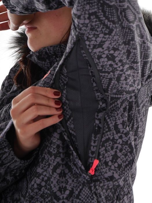 Protest XL, ново, оригинално дамско ски/сноуборд яке 3wjt