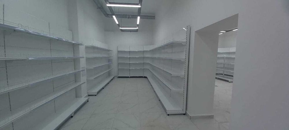 Полки торговый витрины