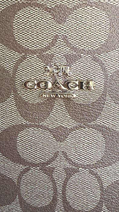 Чанта Coach Mollie Tote 25 in signature canvas