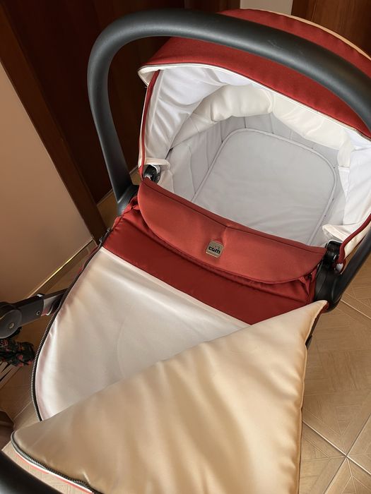 Комбинирана бебешка количка