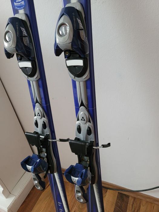 Schiuri Rossignol Cut 9.9 /177 cm cu Legaturi Fisher Carve Concept F10