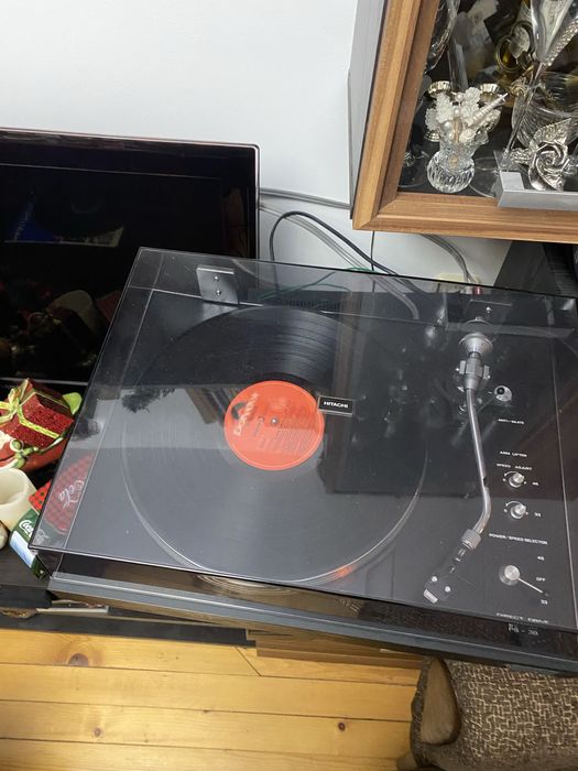 Грамофон Hitachi PS-38