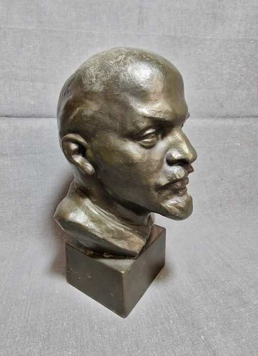 Бюст. В.И.Ленин. 19см. Силумин.