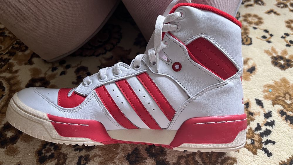Adidas Basket Rivalry