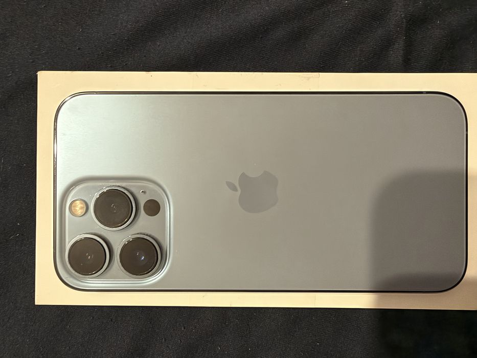 iPhone 13 Pro 128 GB NEVERLOCKED foarte bine întreținut și în stare excelentă