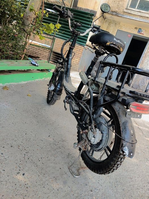 Monster elektro skuter va velosiped