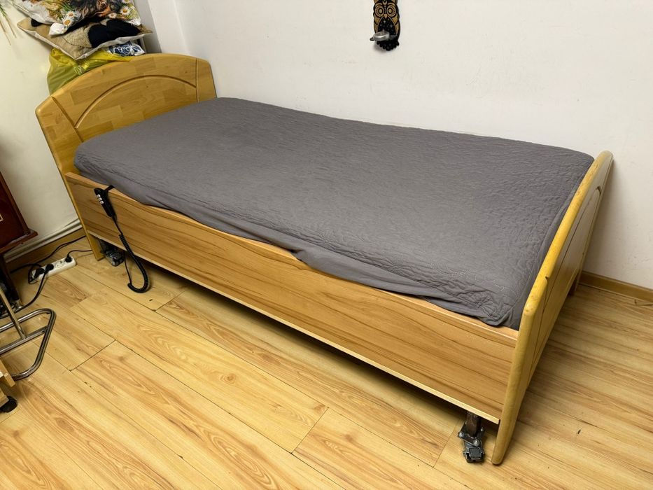 Pat electric și macara pacienti