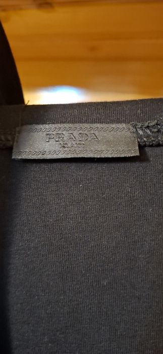 Bluza PRADA nouă fără eticheta