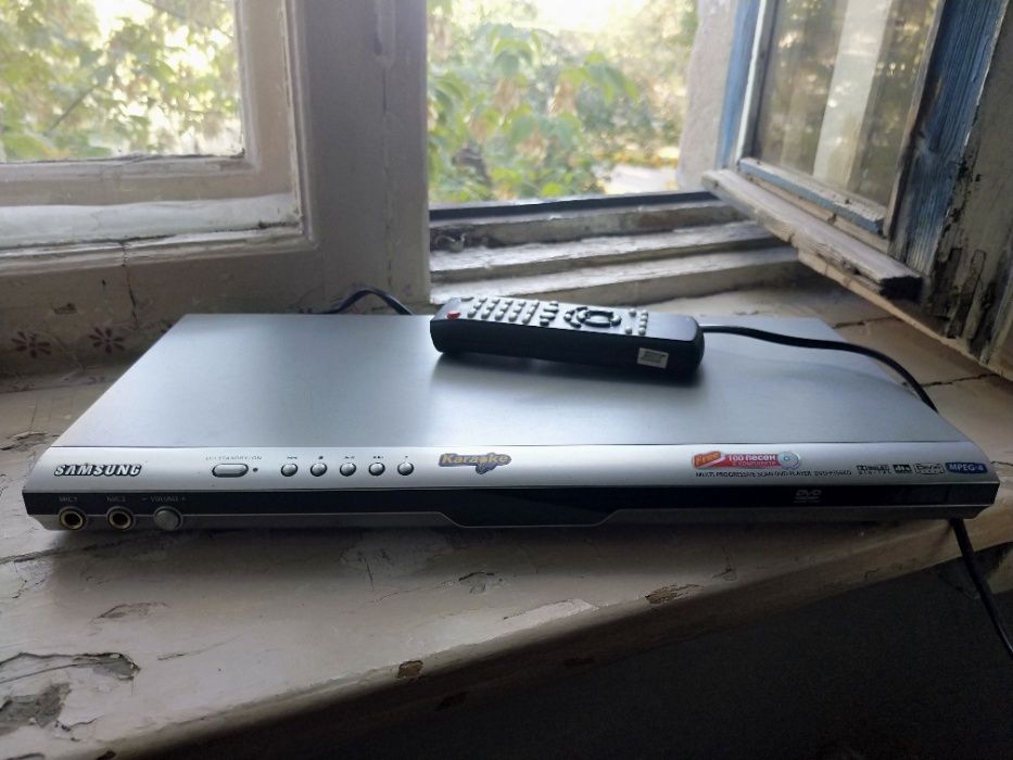 DVD-проигрыватель Самсунг DVD-P356KD (функция караоке), в коробке