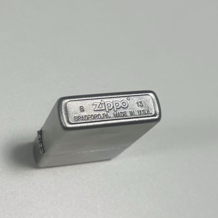 Оригинална запалка Zippo – Brushed Chrome, Made in USA