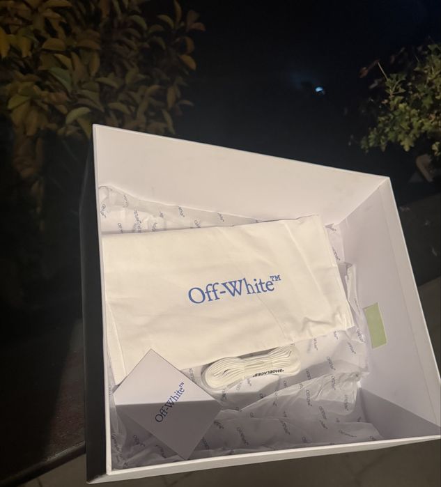Off White Out Of Office Mid