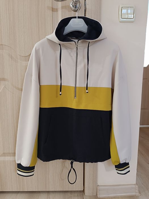 Zara. Женская кофта. Турция