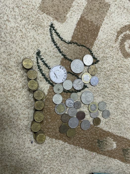 Прадаю колекционые монеты