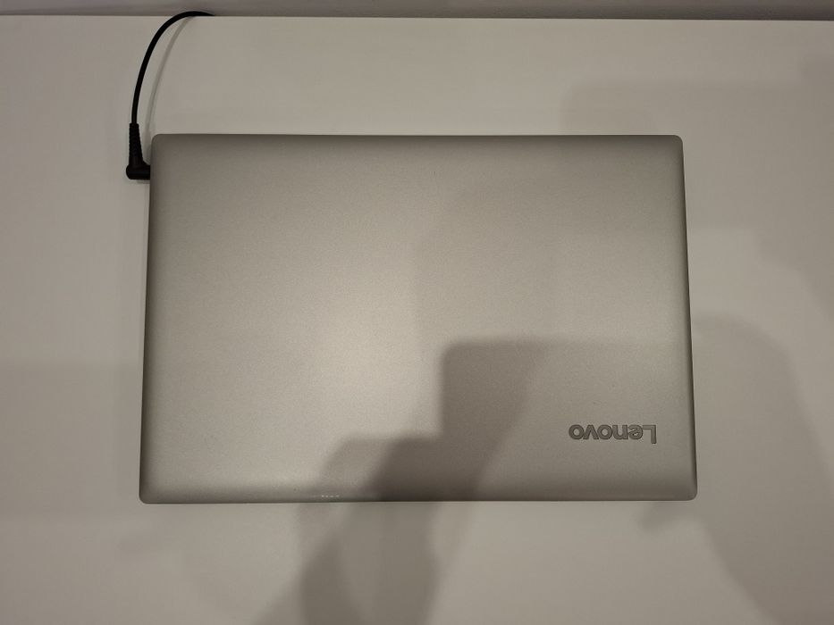 Laptop lenovo cu Windows 10