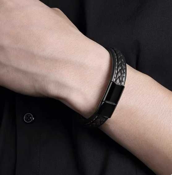 Мъжка кожена гривна с метална закопчалка