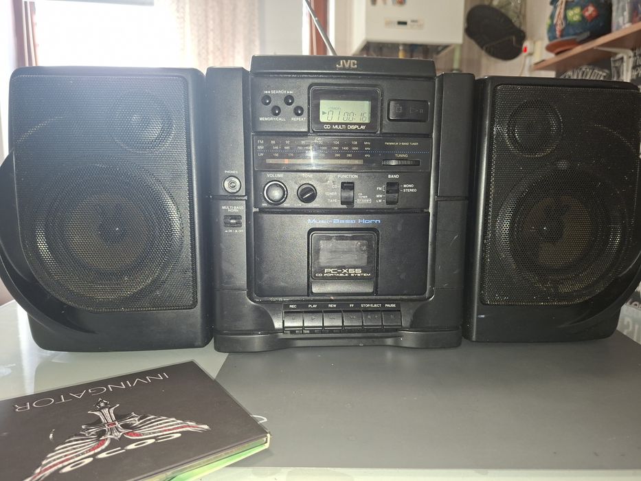 JVC PC-X55, sistem audio boombox cu radio ( Antena Satelor  ), casetofon si CD Player, boxe detașabile, perfect funcțional