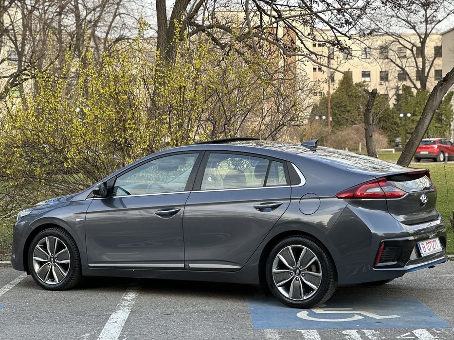 HYUNDAI IONIQ - HYBRID - 2018 - premium edition