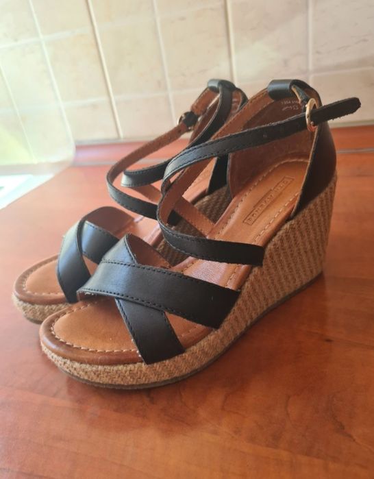 Sandale din piele naturala