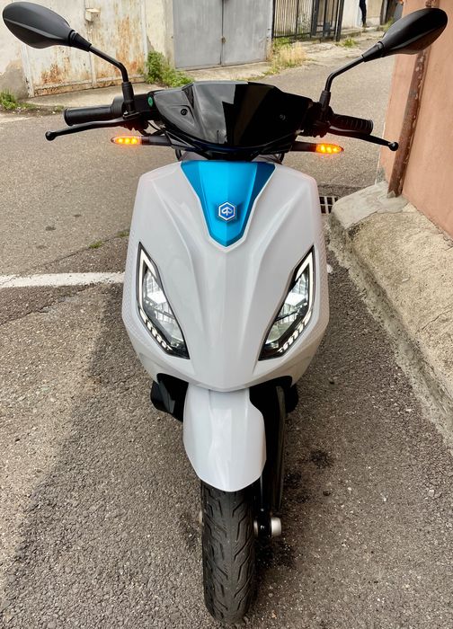 Scuter electric Piaggio