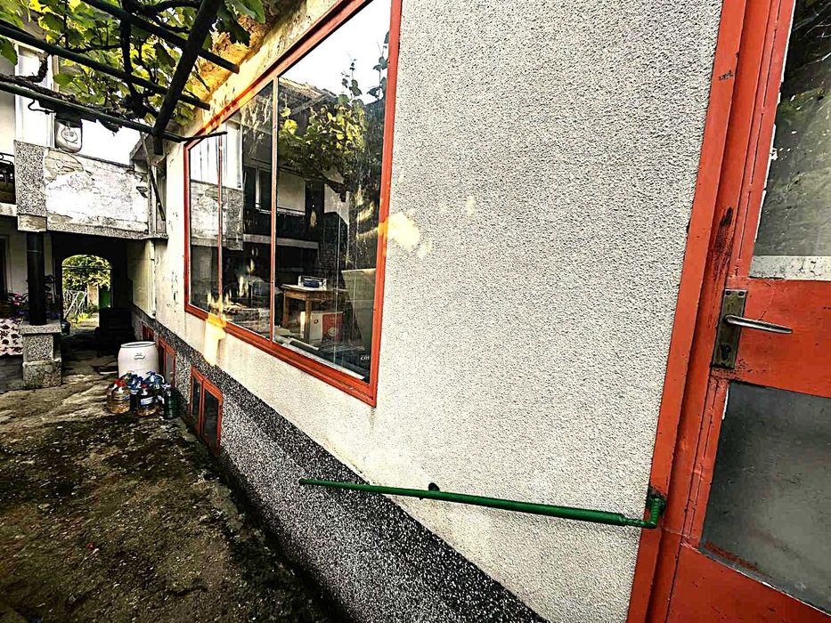 Продава се Промишлена сграда в Разград, Житница - 137 кв.м за 652 €/кв.м - Снимка #2