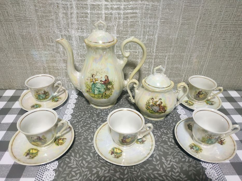 Сервизы чайные. Винтажные