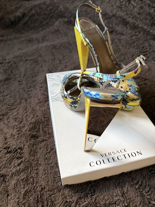 Елегантни Обувки Versace