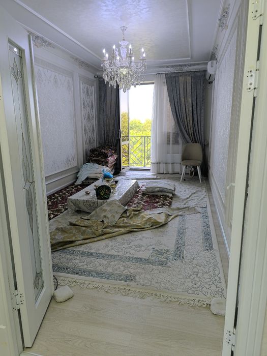 3х комнатная квартира, кирпичный , Чиланзарский район 8 квартал